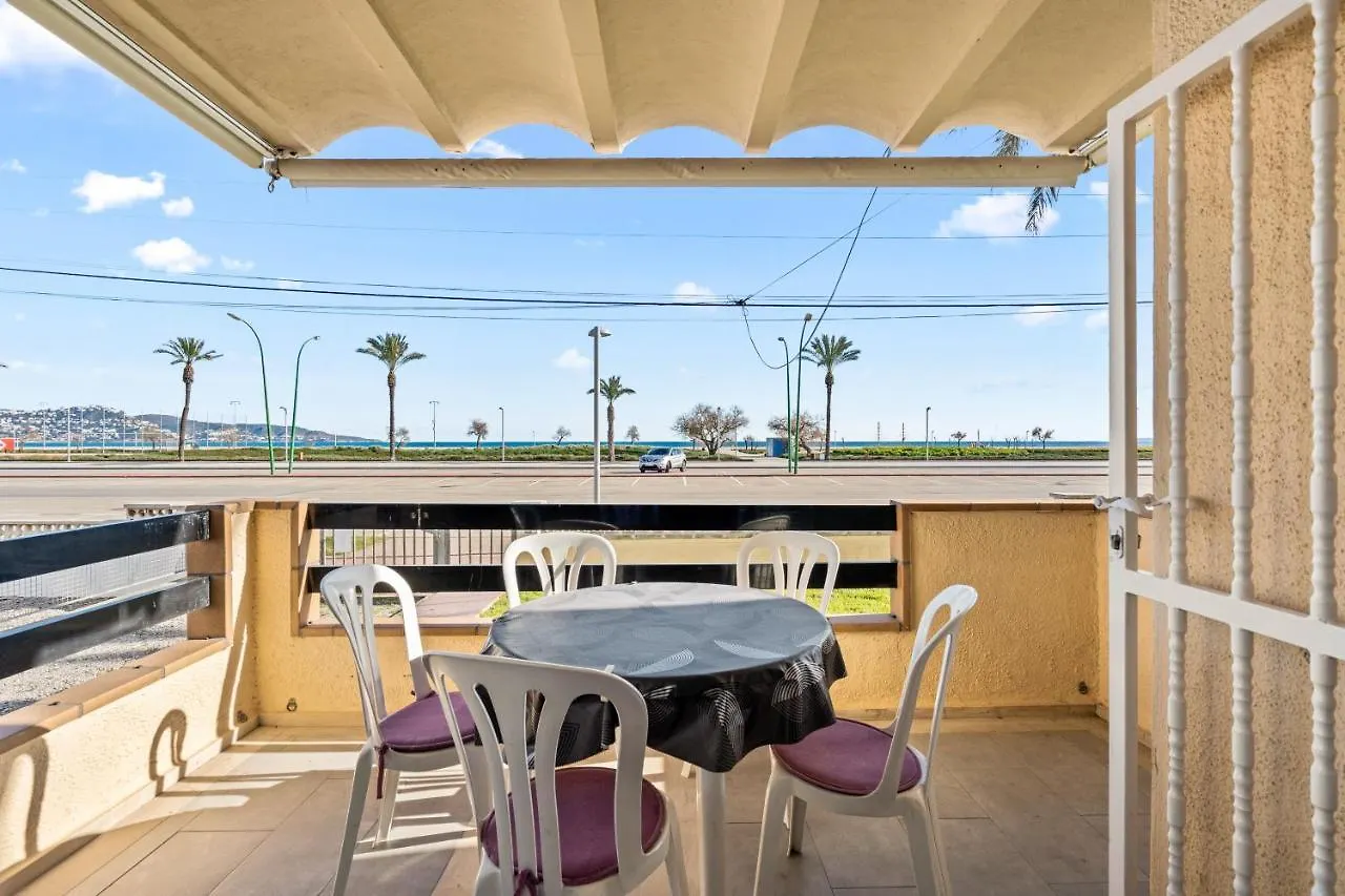 Апартаменты Welcs Apartamento 047 Emp Frente Al Mar Эмпуриабрава 0*,  Испания
